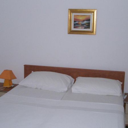 Guesthouse Marija Подстрана Екстер'єр фото