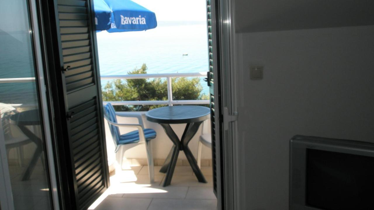 Guesthouse Marija Подстрана Екстер'єр фото