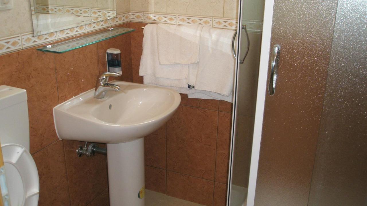 Guesthouse Marija Подстрана Екстер'єр фото