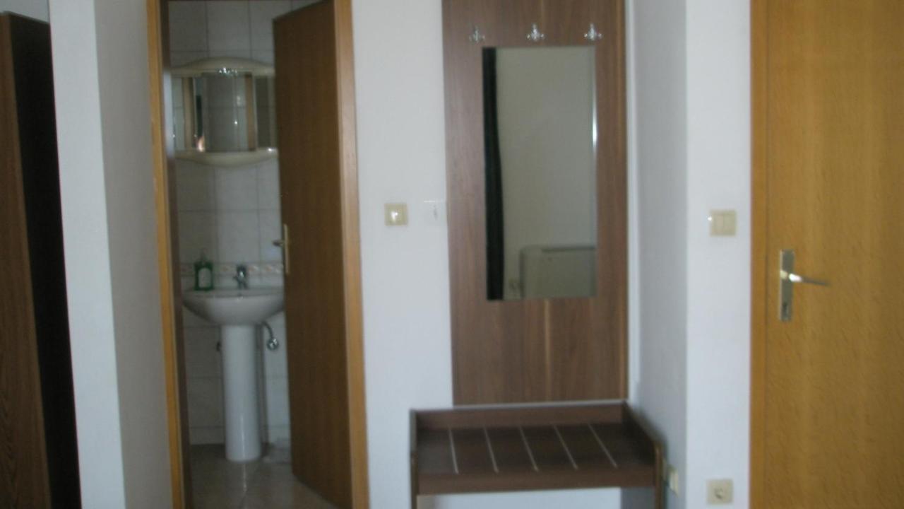 Guesthouse Marija Подстрана Екстер'єр фото