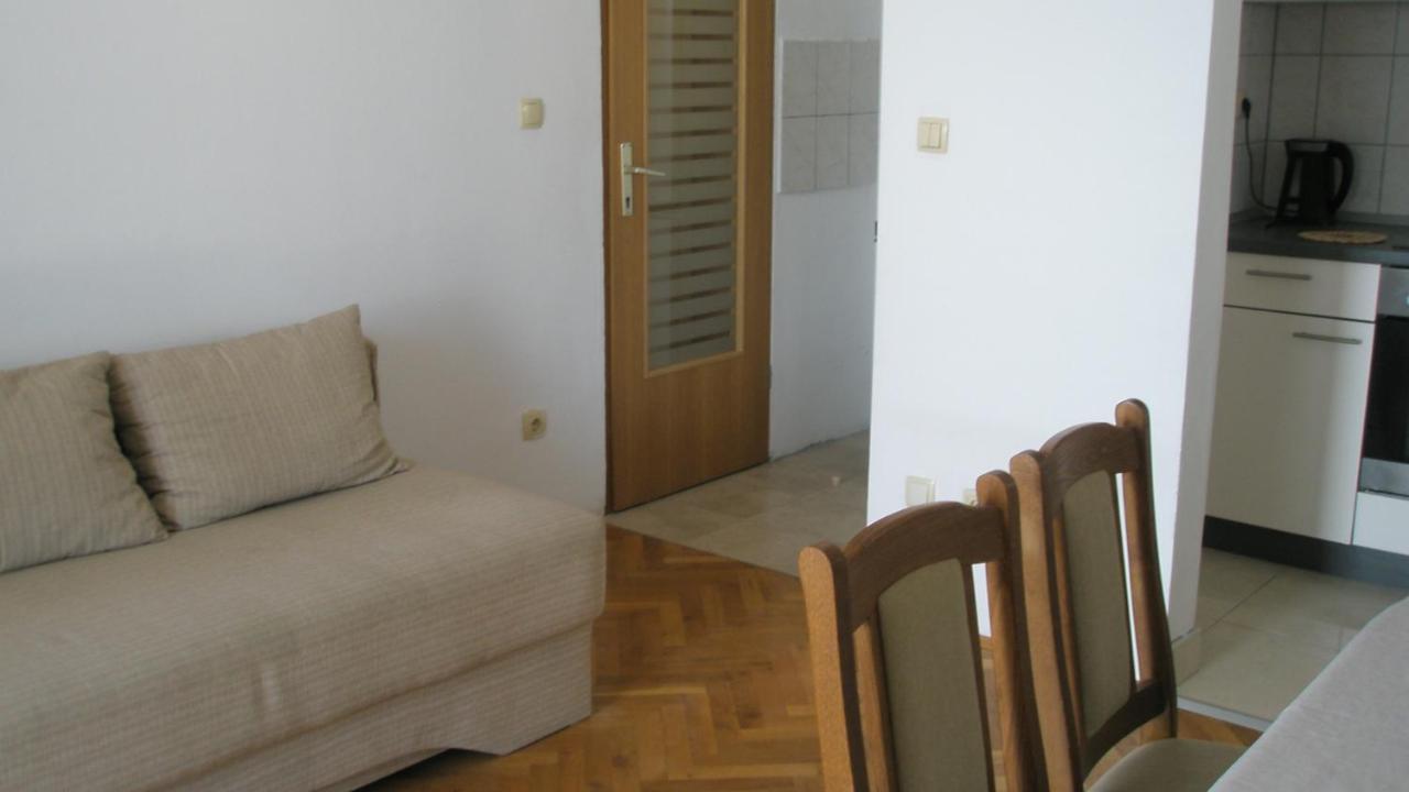 Guesthouse Marija Подстрана Екстер'єр фото