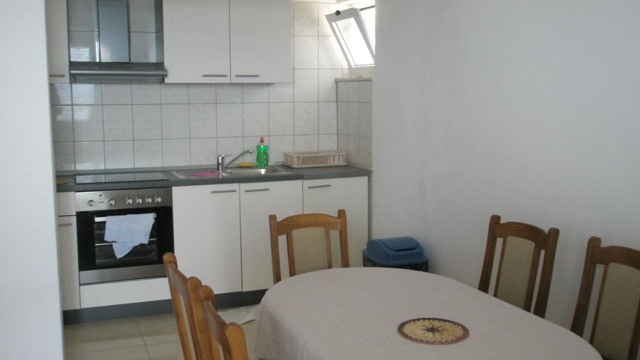Guesthouse Marija Подстрана Екстер'єр фото