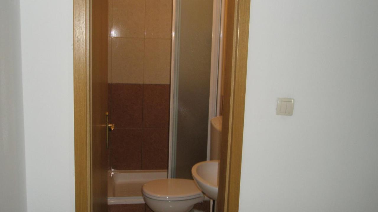 Guesthouse Marija Подстрана Екстер'єр фото